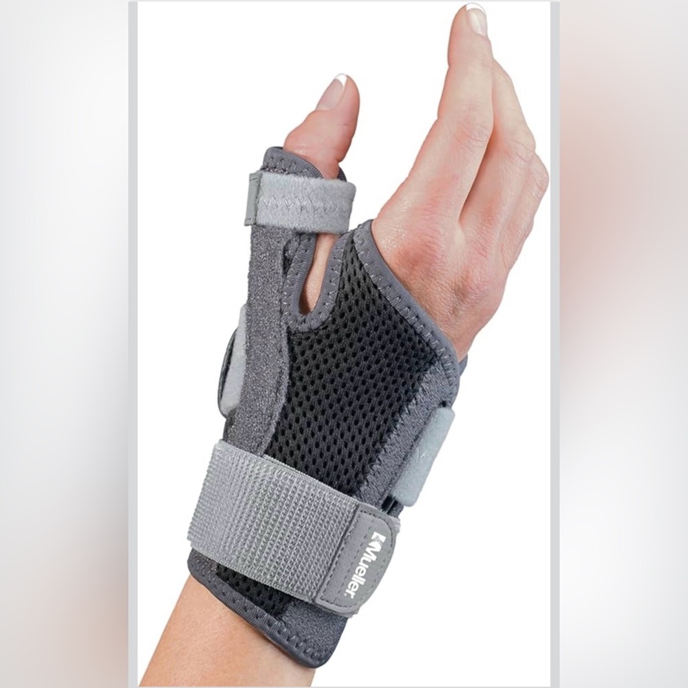 MUELLER Sports Medicine Adjust-to-Fit Thumb Stabilizer, Spica Splint